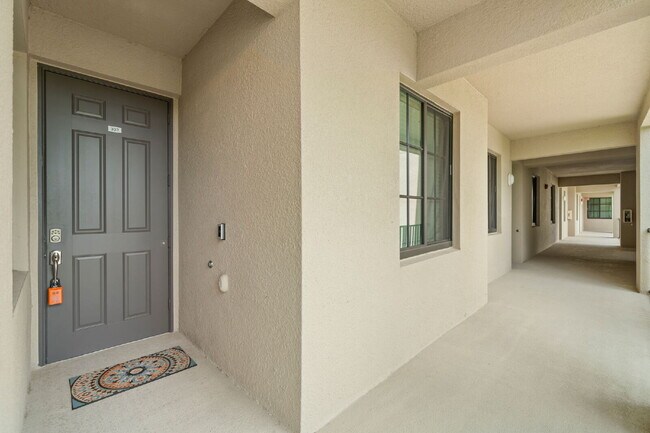 Building Photo - Fully Furnished Condo For Rent in Bradenton!