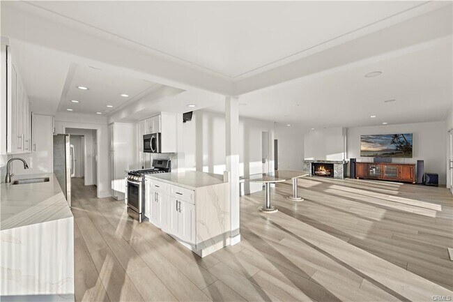 Building Photo - 32461 Mediterranean Dr