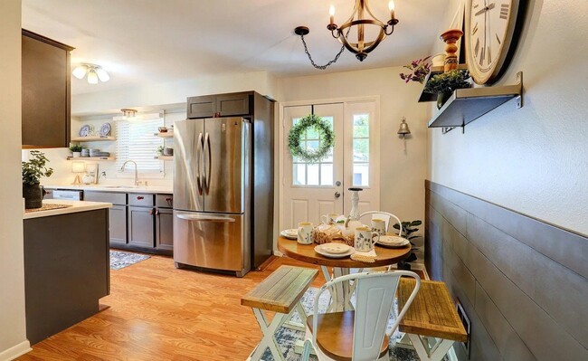 Building Photo - 1441 Lewison Ave NE