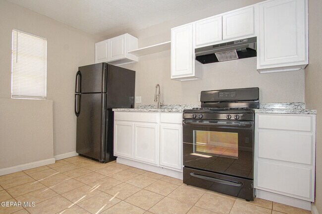 Building Photo - 1309 Chadbourne St