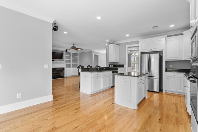 Building Photo - 519 Wild Hickory Ln