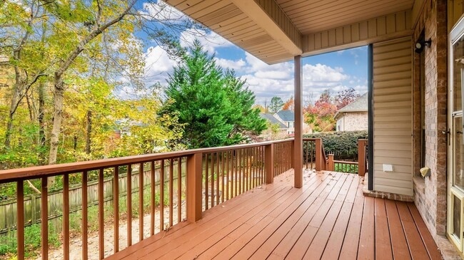 Building Photo - 3005 Mossy Creek Dr