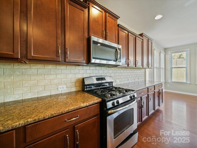Building Photo - 10205 Falling Leaf Dr NW