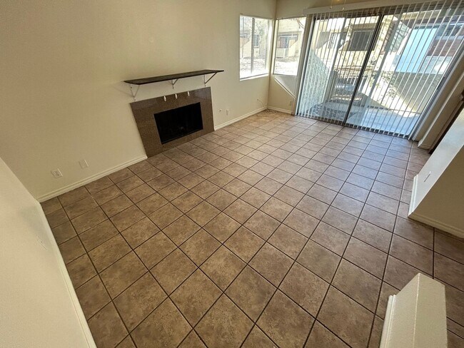 Building Photo - BRIGHT 2-BEDROOM CONDO NEAR LAS VEGAS LIVING