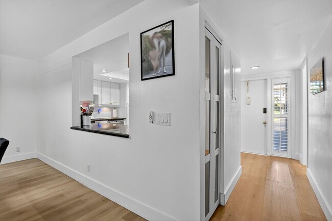 Building Photo - 372 Deer Creek Wildwood Ln E