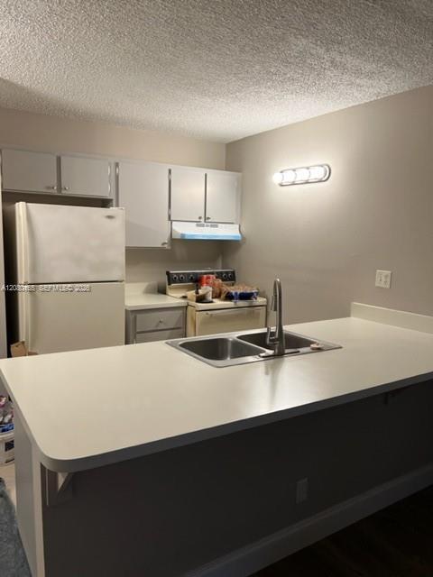 Building Photo - 2701 Riverside Dr