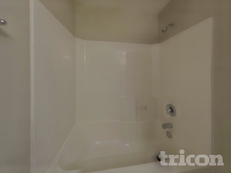 Building Photo - 377 Longfellows Ln