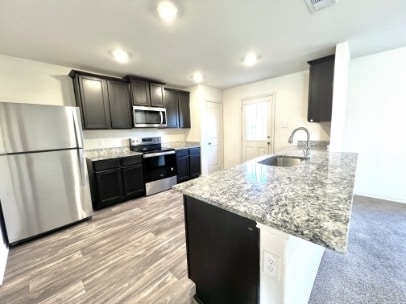 Building Photo - 361 Cres Park Dr