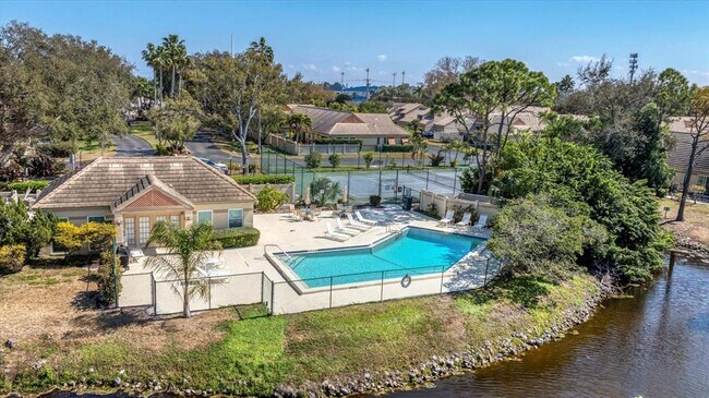 Building Photo - 3613 57th Ave Dr W