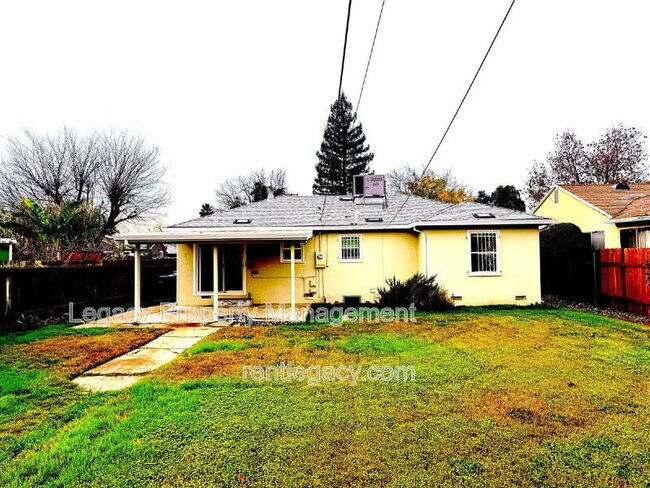 Building Photo - 5657 Bonniemae Way