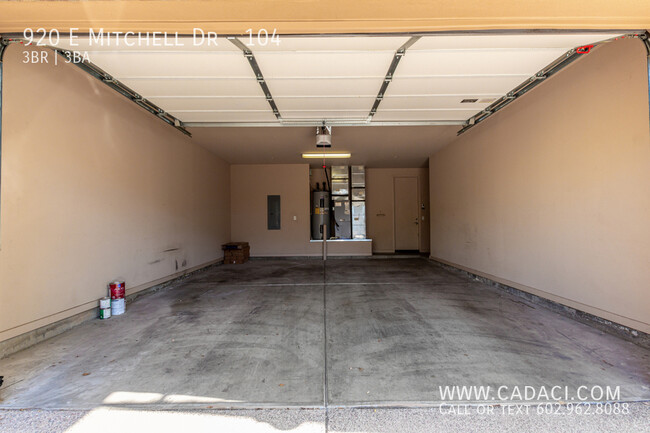 Building Photo - Mitchell Lofts 3 bed 2.5 bath Townhouse