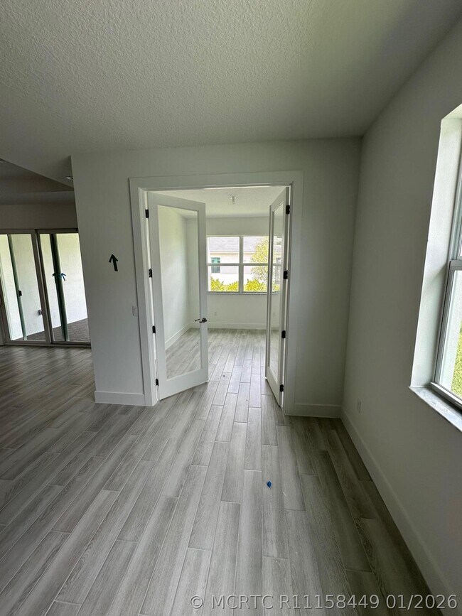 Building Photo - 12166 Viridian Blvd