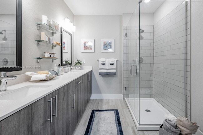 Building Photo - 9135 W Commercial Blvd