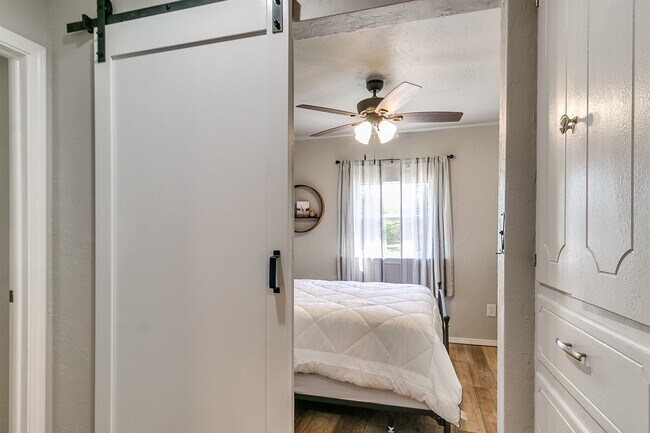 Building Photo - 1809 Ketch Dr