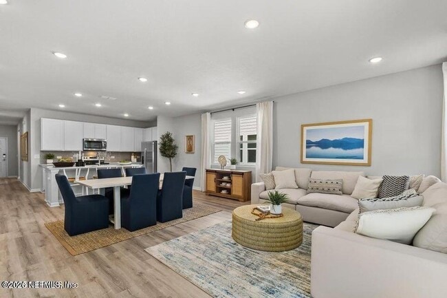 Building Photo - 14600 Macadamia Ln