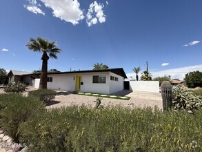 Building Photo - 8614 E Coronado Rd