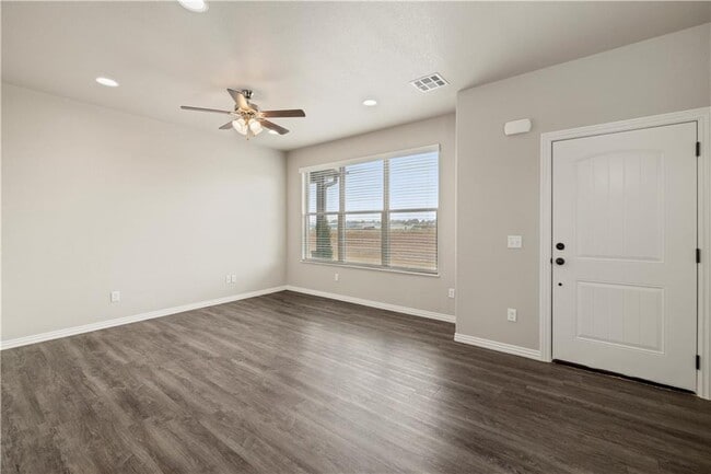 Building Photo - 393 Via Siena Rd