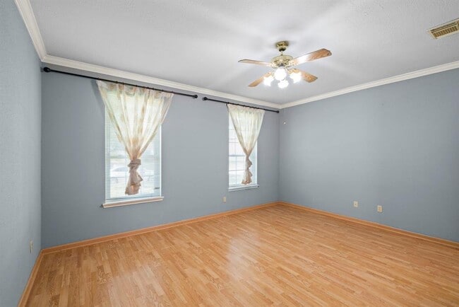 Building Photo - 12819 Orchard Hollow Way