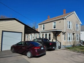 Building Photo - 82 Main St