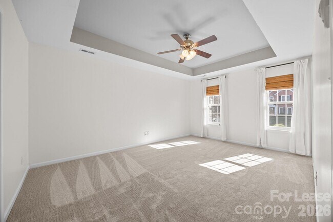 Building Photo - 17622 Cambridge Grove Dr