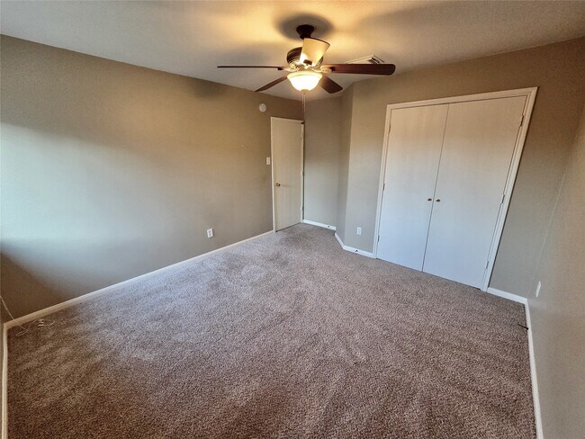Building Photo - 2515 Braley Park Ln