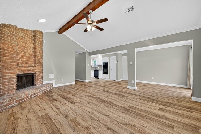 Building Photo - 3019 Jenny Dr