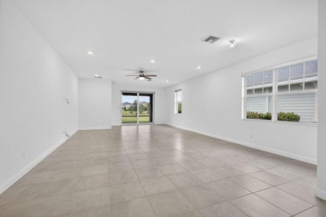 Building Photo - 1305 Haywagon Tr.