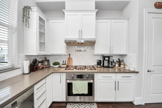 Building Photo - 9614 Riddlewood Ln