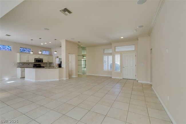 Building Photo - 10041 Woodhouse Dr