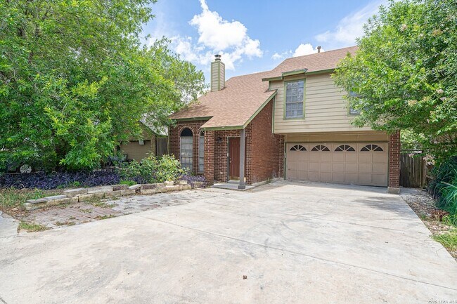 Building Photo - 821 Meadow Stone