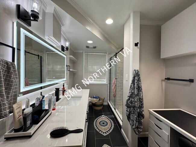 Building Photo - 6413 Berkshire Dr