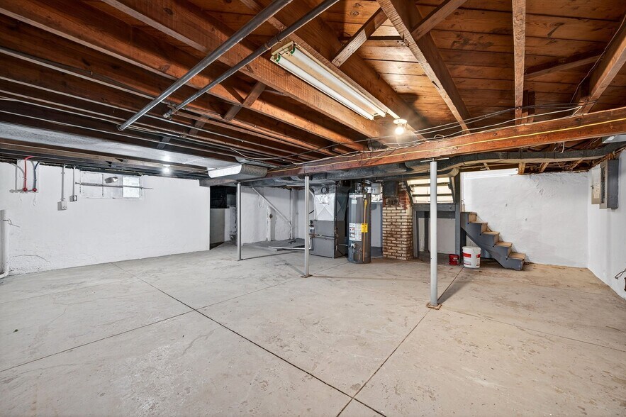 Building Photo - 229 Horn Ave