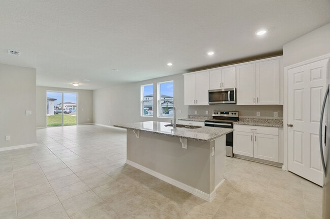 Building Photo - 121 Towns Cir