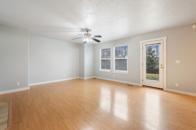 Building Photo - 5919 S Harrington Way