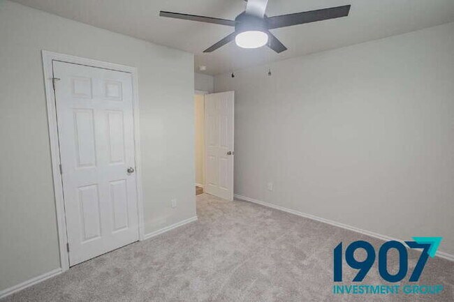 Building Photo - Modern & Spacious 3-Bedroom Home in Newcas...