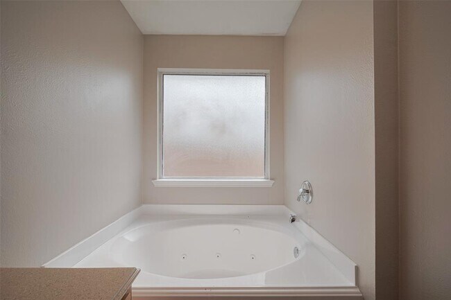 Building Photo - 20218 Sandwith Dr