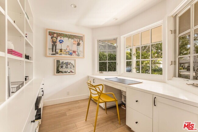 Building Photo - 9617 Kirkside Rd