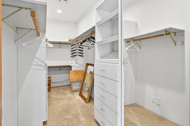 Building Photo - 79122 Starlight Ln