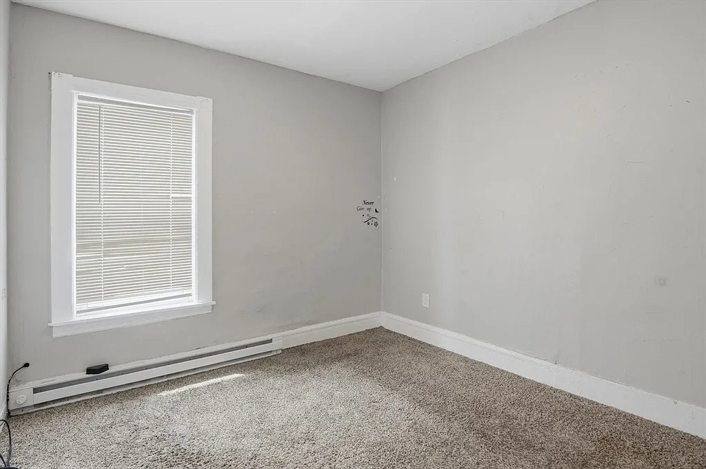 Building Photo - 31 Aetna St