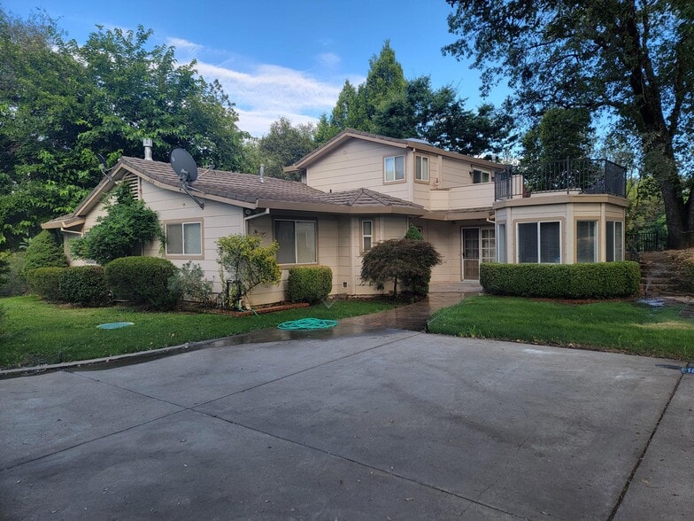 Primary Photo - 4300 Canyon Valley Rd
