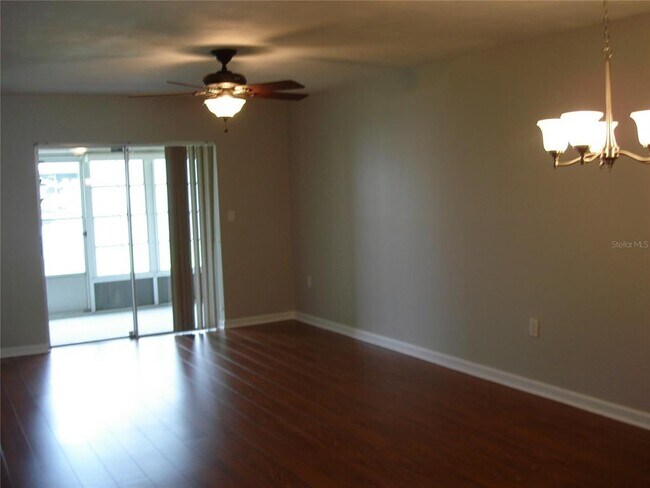 Building Photo - 2902 Bradley Ct