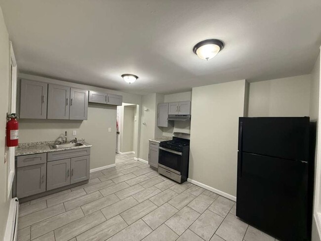 Building Photo - 138 Wilkinson Ave