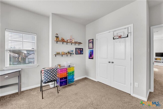 Building Photo - 5314 Fenton Ln