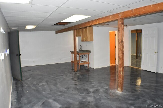 Building Photo - 1014 Elfin Glen Dr