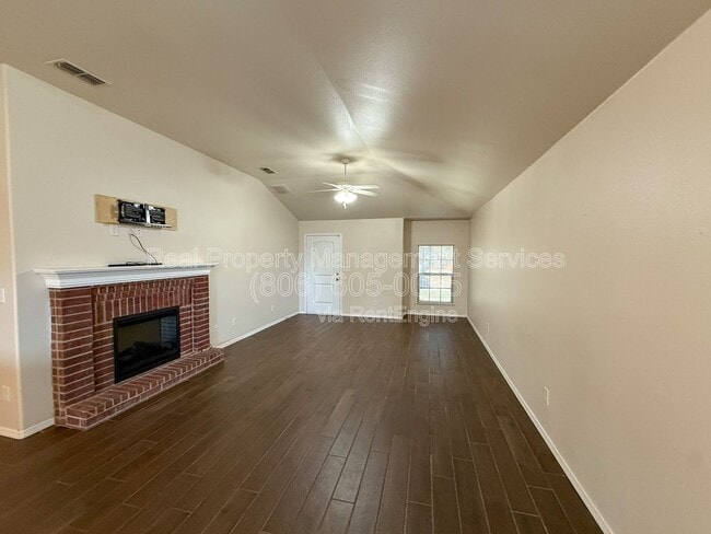 Building Photo - 9104 Quincy Ave