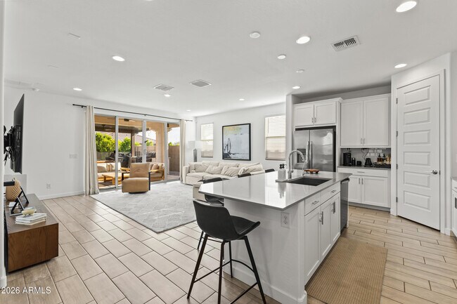 Building Photo - 9445 W Heatherbrae Dr
