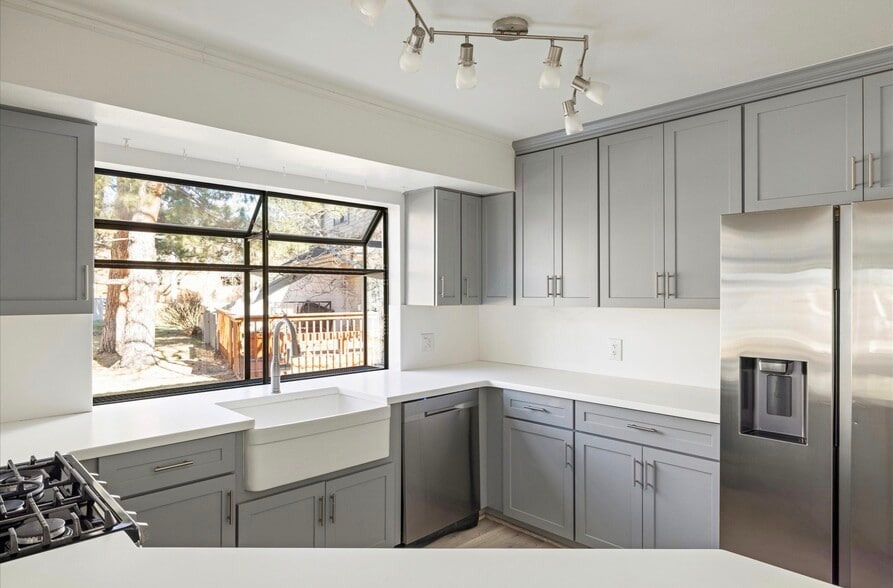 Lots of cabinet space and farmhouse sink - 4647 Burgundy Ln