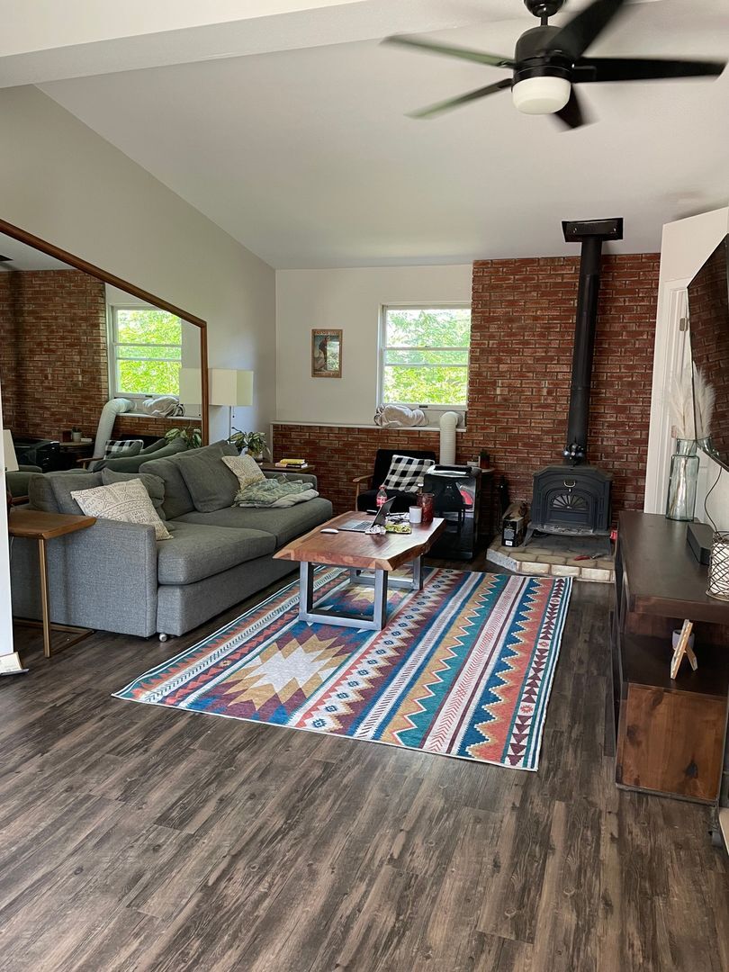 Building Photo - 5205 Dover St