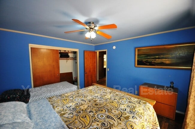 Building Photo - 20415 Pine Mountain Dr