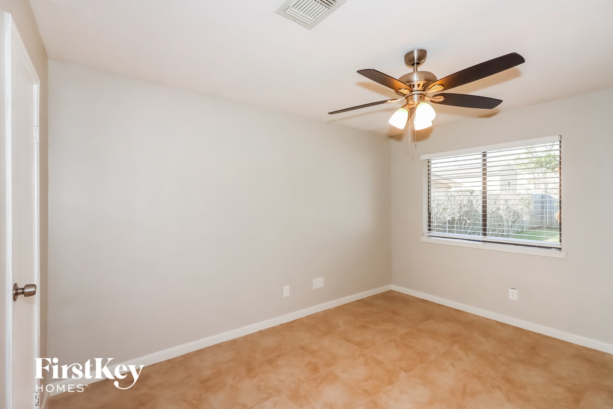 Building Photo - 6611 Gleneagles Dr